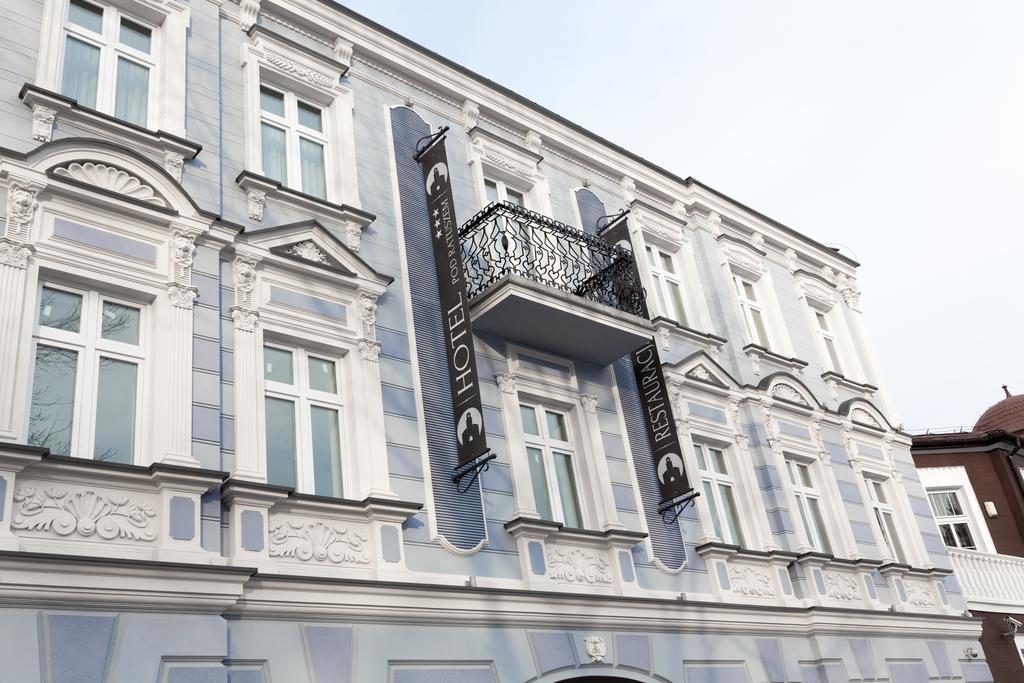 Pod Ratuszem Hotel Wielun Exterior photo