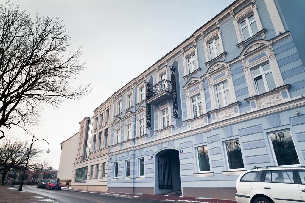 Pod Ratuszem Hotel Wielun Exterior photo